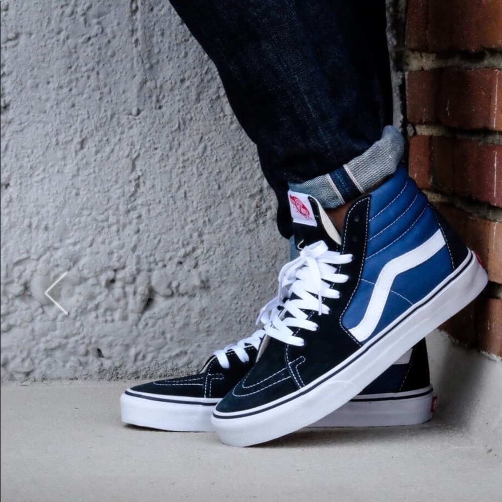 Vans - Picture 2 of 6